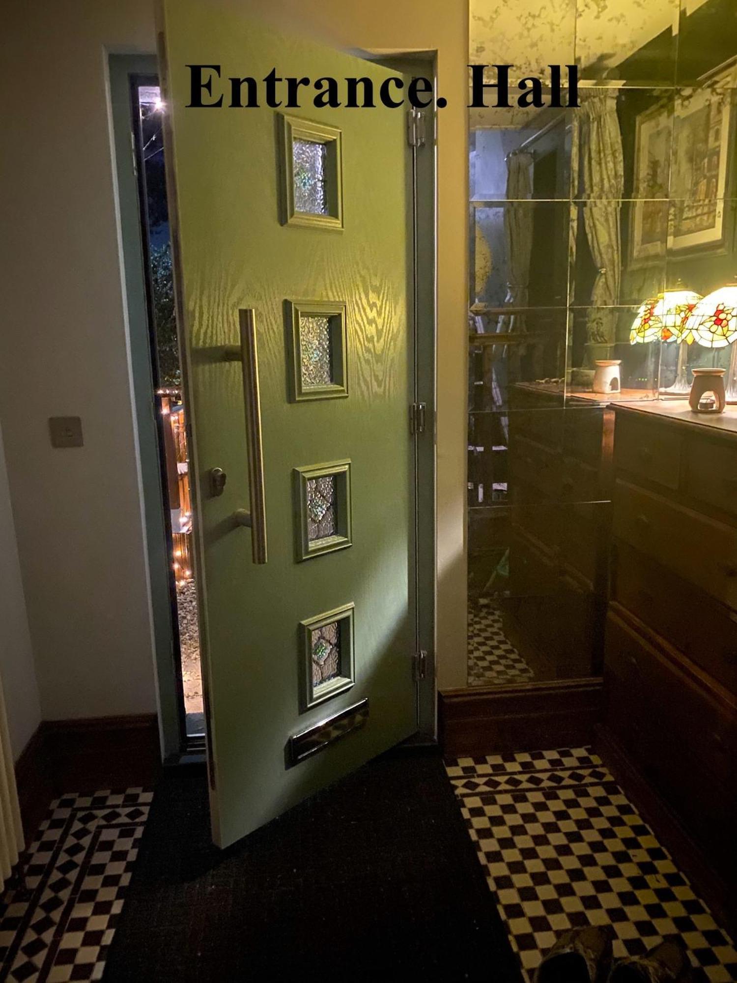 Private Access Small Room In Leicester Free Parking Drinks Exterior foto